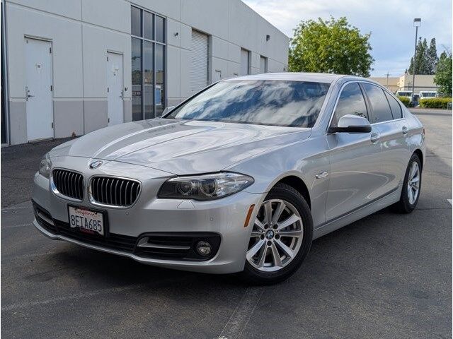 2015 BMW 5 Series 528i