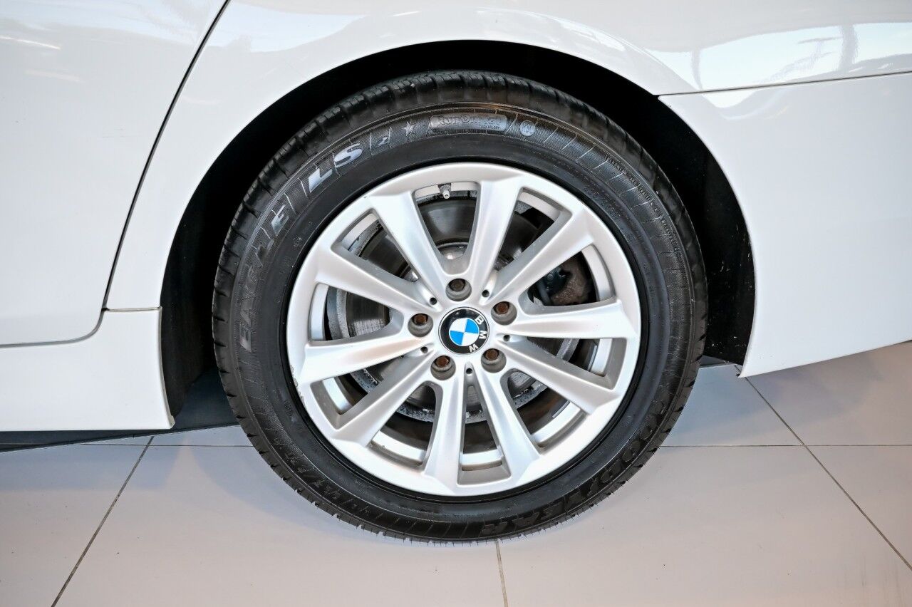 2015 BMW 5 Series 528i xDrive, Leather, Back-Up Camera, Cold Weather Pkg, Premium Pkg Springfield NJ