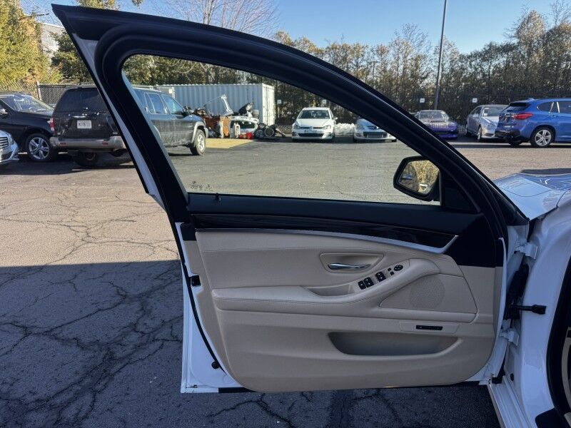 2015 BMW 5 Series 528i xDrive Willow Grove PA