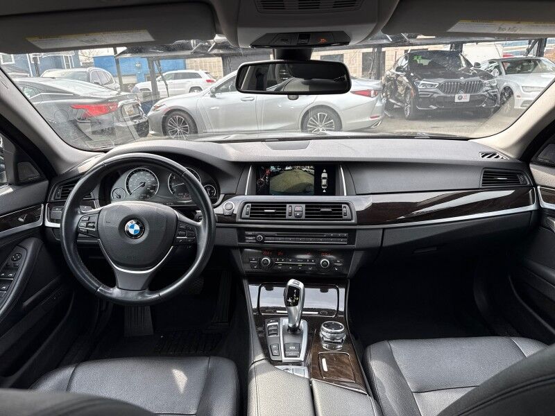 2015 BMW 5 Series 535i xDrive Sedan AWD w/ Driver Assistance Package Arlington VA