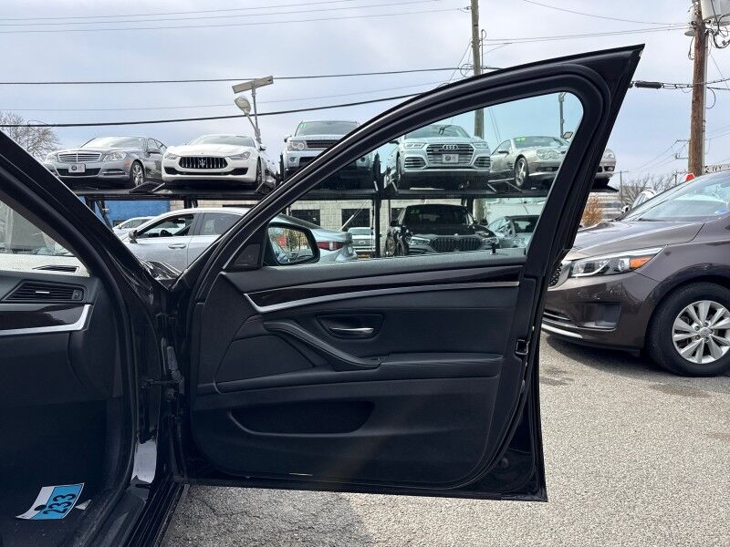 2015 BMW 5 Series 535i xDrive Sedan AWD w/ Driver Assistance Package Arlington VA