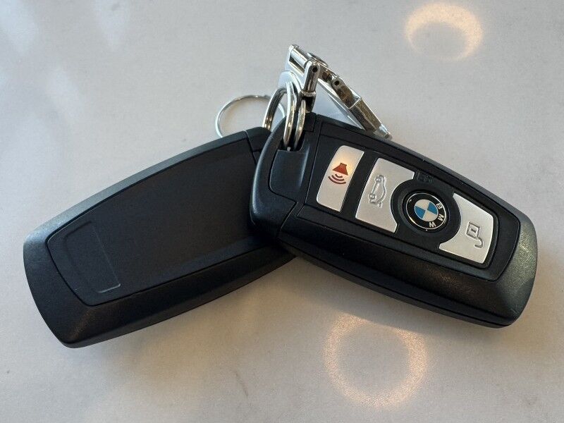 2015 BMW 5 Series 535i xDrive Sedan AWD w/ Driver Assistance Package