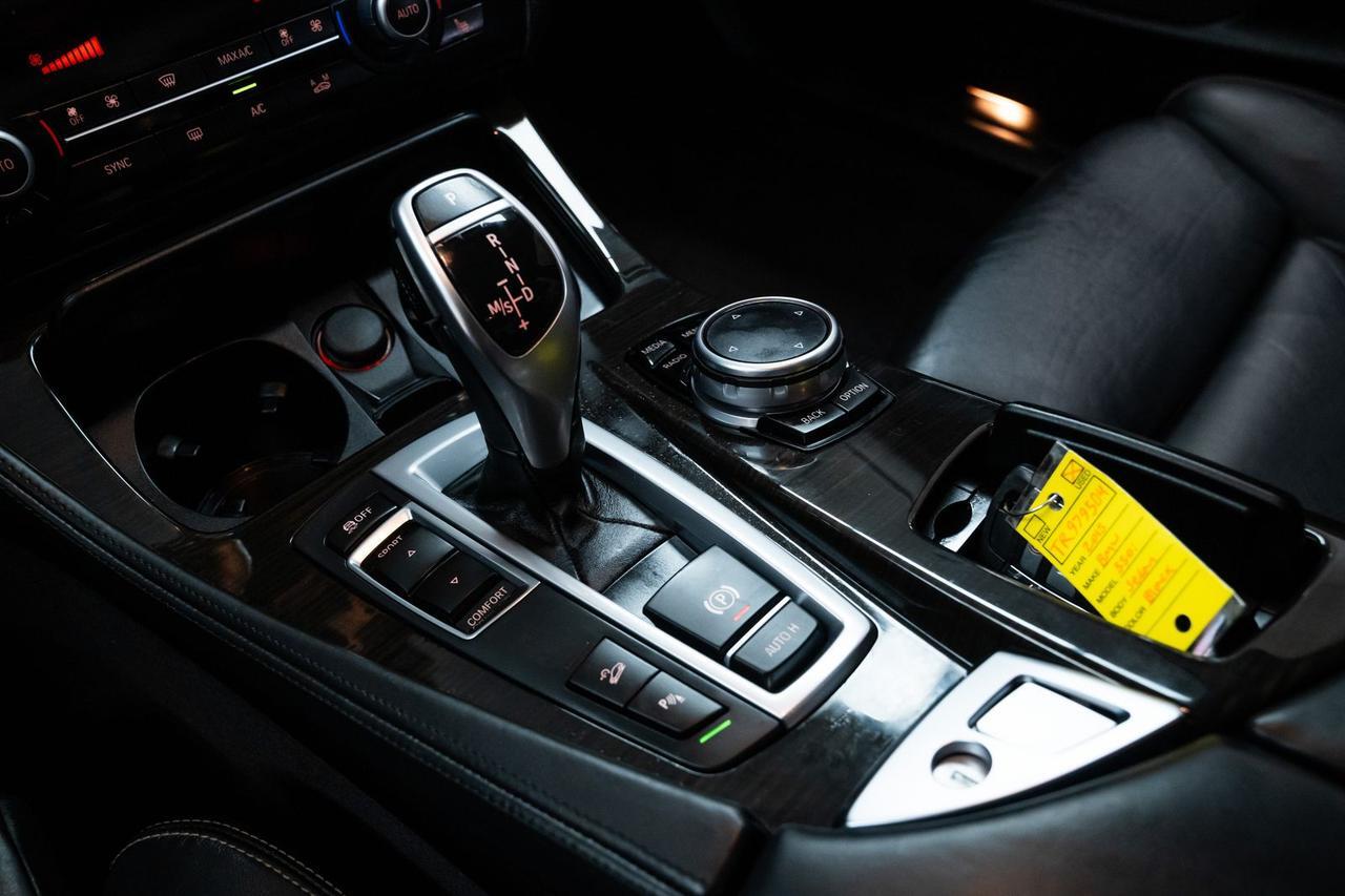 2015 BMW 5 Series 550i xDrive Dynamic Handling Package Luxury Line Portland OR