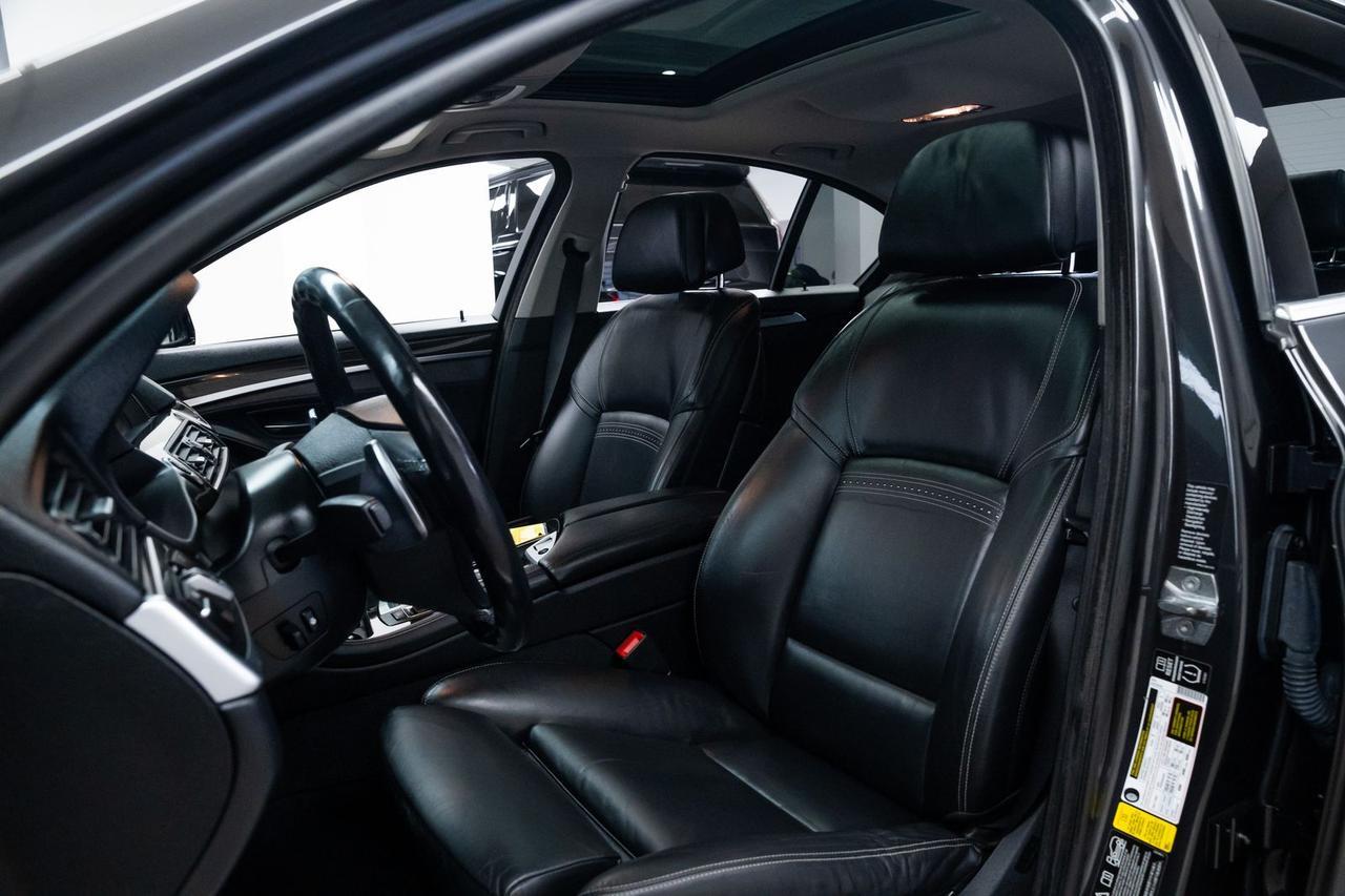 2015 BMW 5 Series 550i xDrive Dynamic Handling Package Luxury Line Portland OR