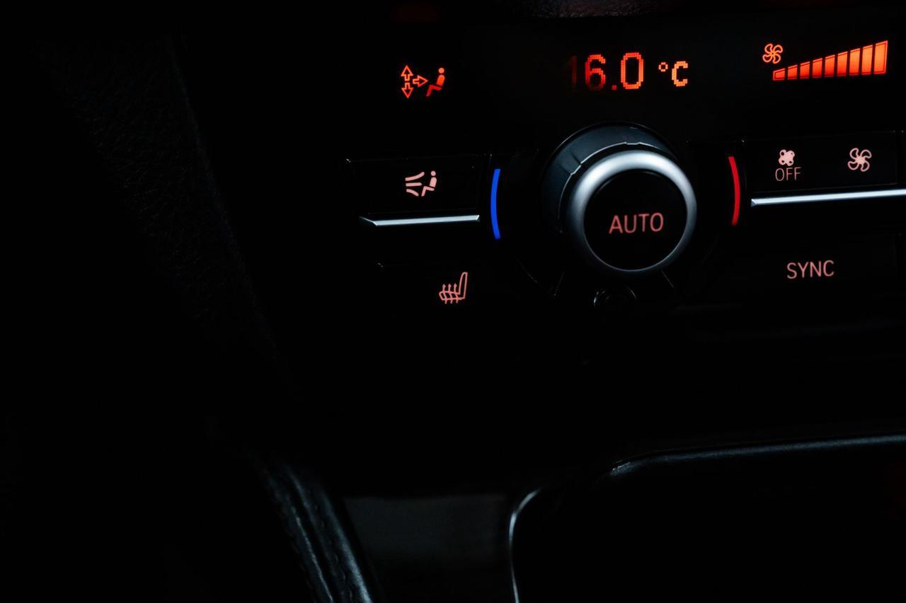 2015 BMW 5 Series 550i xDrive Dynamic Handling Package Luxury Line Portland OR