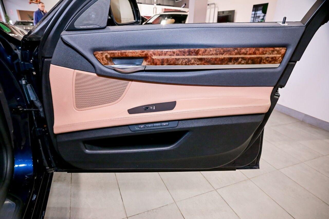 2015 BMW 7 Series 740Li xDrive, M-Sport, Executive Pkg, Driver Assist Plus, Power Sunshade, Active Seats Springfield NJ