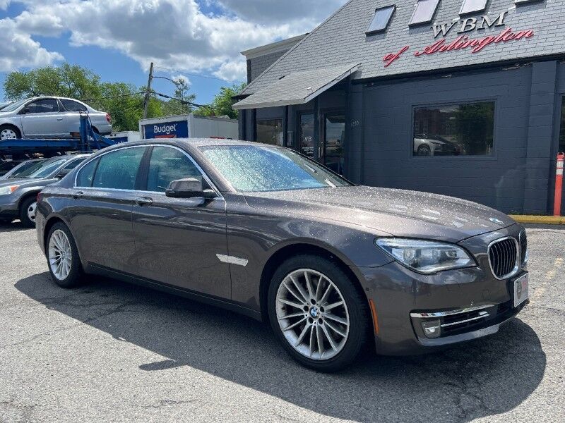 2015 BMW 7 Series 750Li xDrive AWD w/ Luxury Rear Seating Package