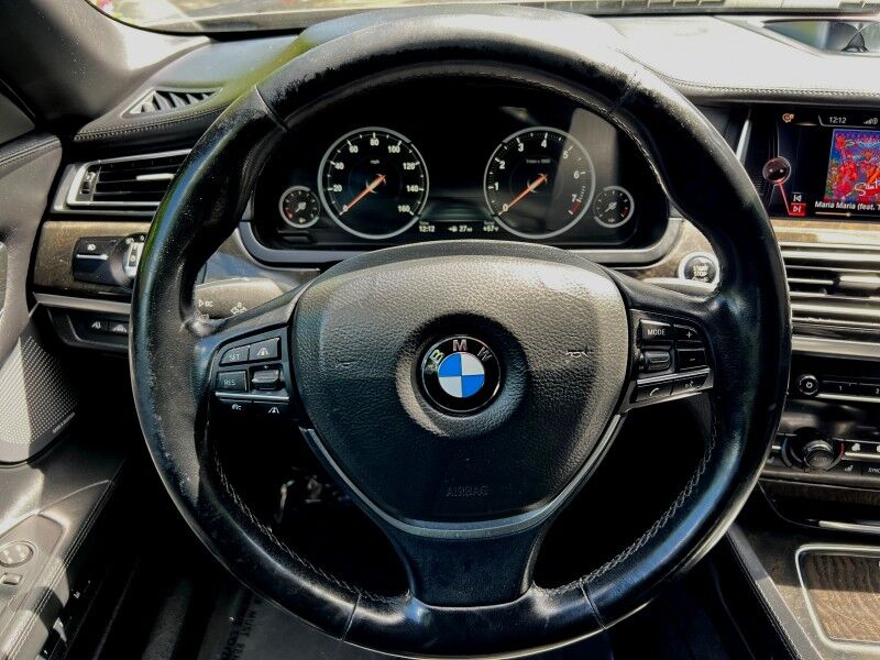 2015 BMW 7 Series 750Li xDrive AWD w/ Rear-Seat Entertainment Professional w/ iDri Arlington VA