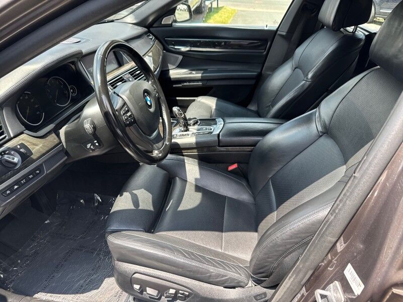 2015 BMW 7 Series 750Li xDrive AWD w/ Rear-Seat Entertainment Professional w/ iDri Arlington VA