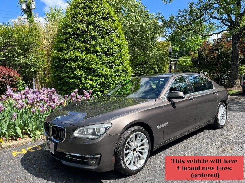 2015 BMW 7 Series 750Li xDrive AWD w/ Rear-Seat Entertainment Professional w/ iDri