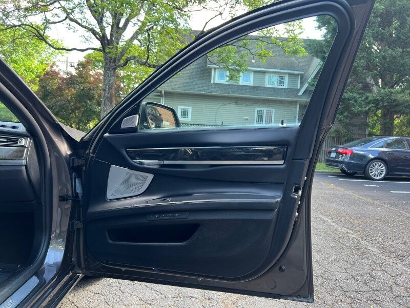 2015 BMW 7 Series 750Li xDrive AWD w/ Rear-Seat Entertainment Professional w/ iDrive Arlington VA