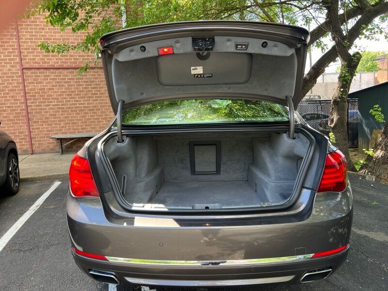 2015 BMW 7 Series 750Li xDrive AWD w/ Rear-Seat Entertainment Professional w/ iDrive Arlington VA
