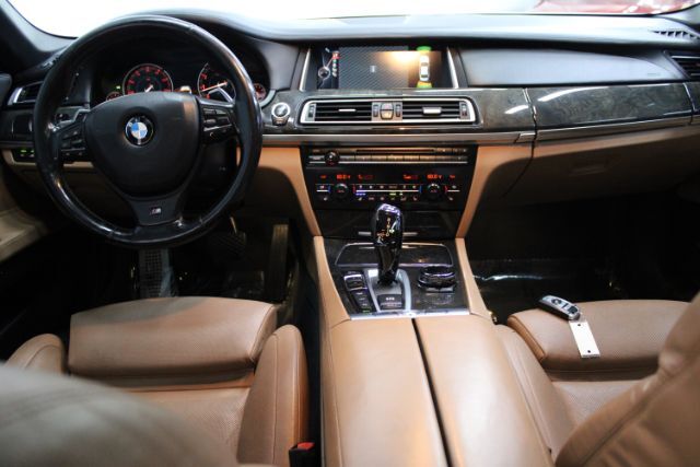 2015 BMW 750Li xDrive