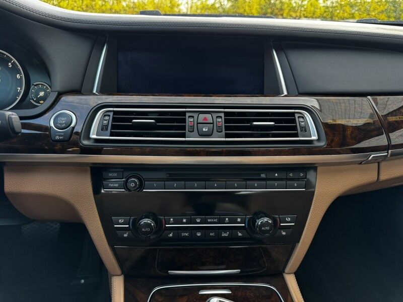 2015 BMW 750Li xDrive Willow Grove PA