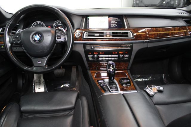 2015 BMW 750i xDrive