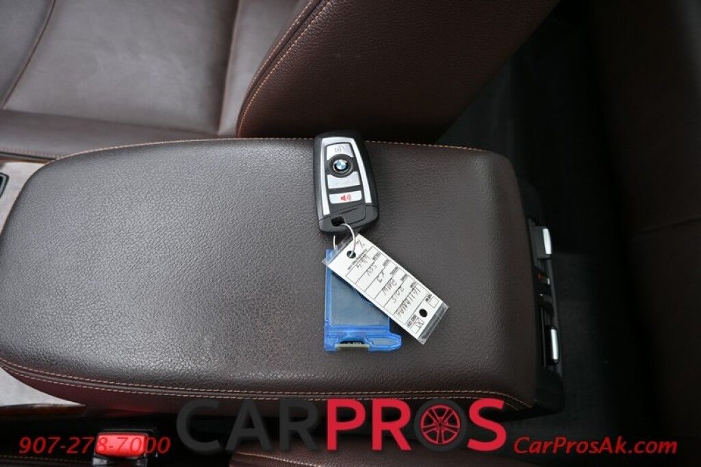 2015 BMW X3 xDrive28i - 2.0L - Automatic - All Wheel Drive - Front & 2nd Row Heated Leather Seats - Panoramic Sunroof - Heated Steering Wheel - Keyless Entry - Bluetooth - Rearview Camera - Heads Up Display Anchorage AK
