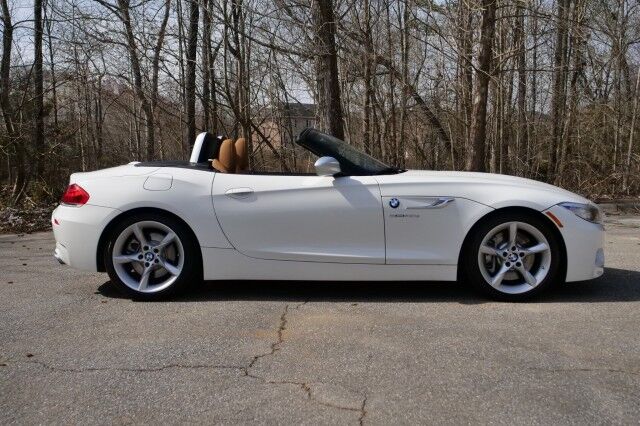 2015 BMW Z4 sDrive35is Roadster / Tech PKG / Cold Weather PKG! High Point NC