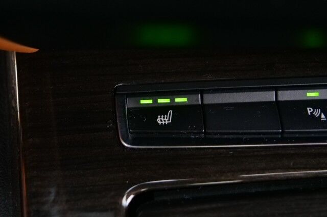 2015 BMW Z4 sDrive35is Roadster / Tech PKG / Cold Weather PKG! High Point NC