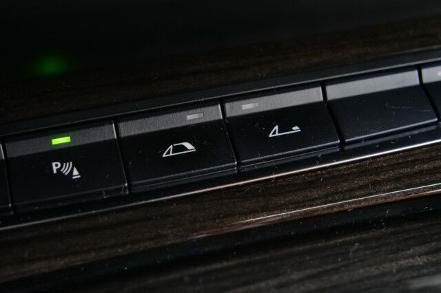 2015 BMW Z4 sDrive35is Roadster / Tech PKG / Cold Weather PKG! High Point NC