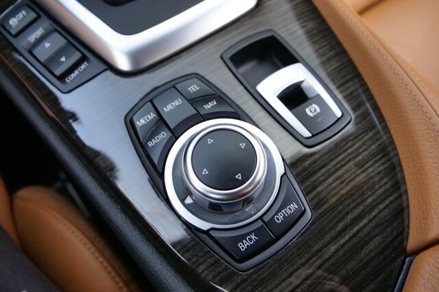 2015 BMW Z4 sDrive35is Roadster / Tech PKG / Cold Weather PKG! High Point NC