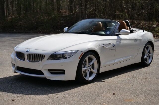 2015 BMW Z4 sDrive35is Roadster / Tech PKG / Cold Weather PKG! High Point NC