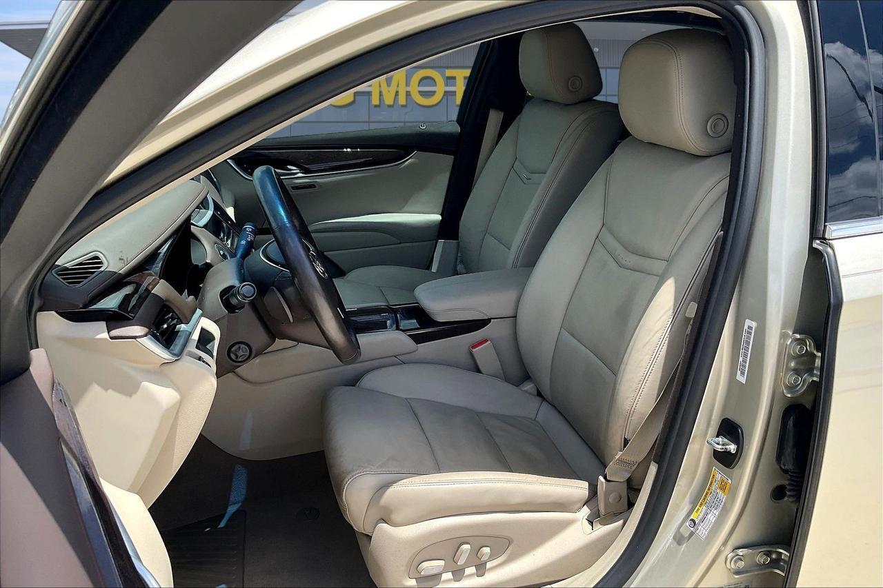 2015 CADILLAC XTS LUXURY COLLECTION Houston TX