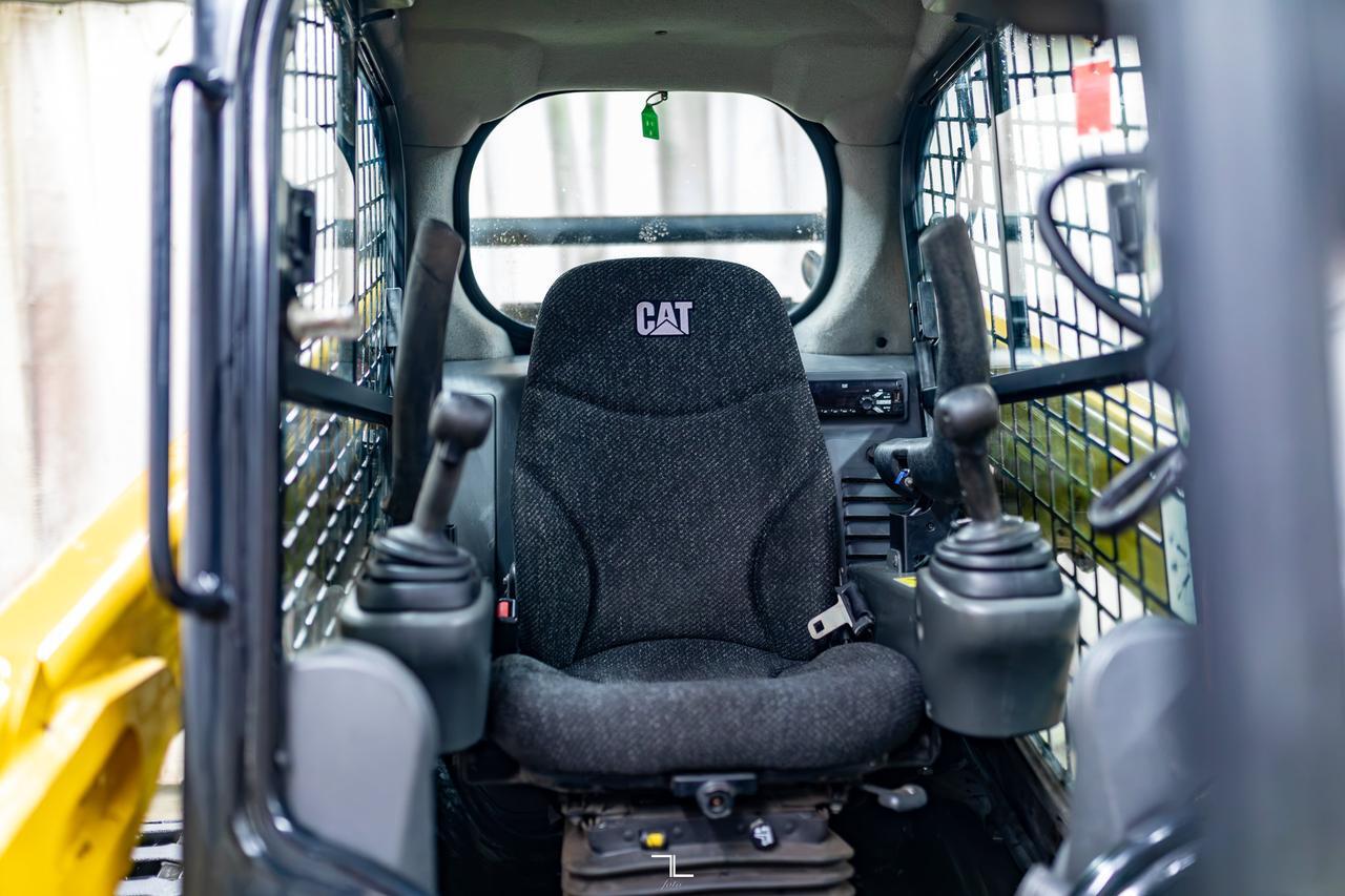 2015 CAT 289D Track Skid Steer Loader Bucket Diesel Red Deer AB