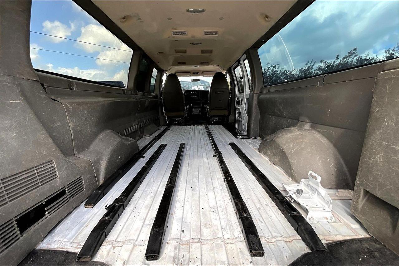 2015 CHEVROLET EXPRESS G3500 LS Houston TX