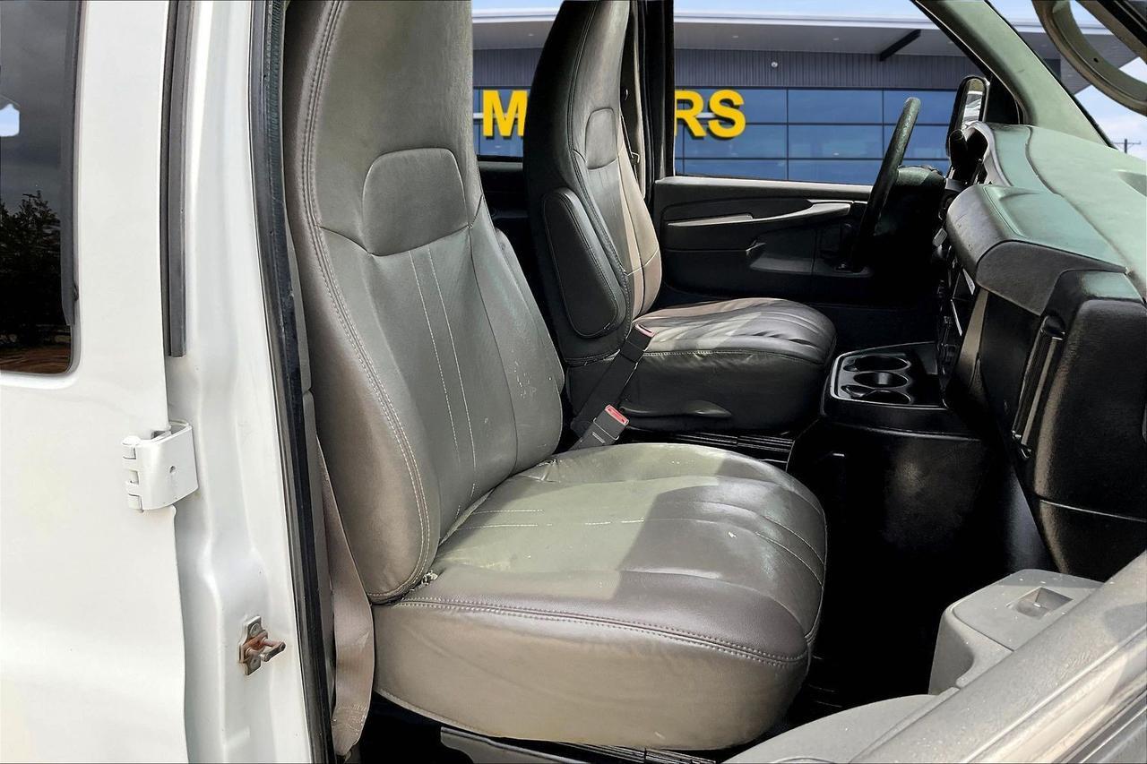 2015 CHEVROLET EXPRESS G3500 LS Houston TX