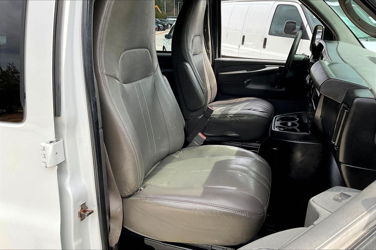 2015 CHEVROLET EXPRESS G3500 LS Houston TX