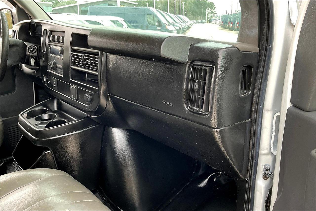 2015 CHEVROLET EXPRESS G3500 LS Houston TX