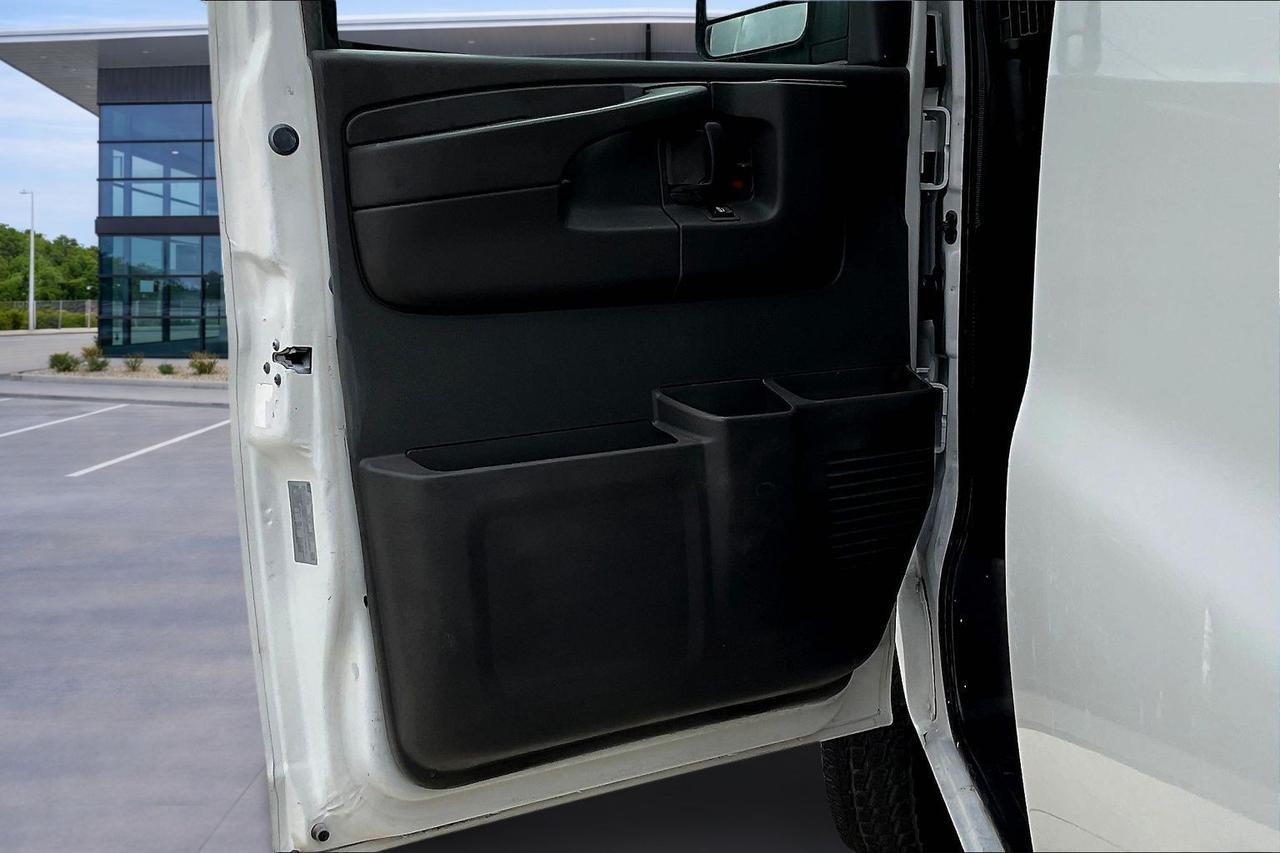 2015 CHEVROLET EXPRESS G3500 LS Houston TX