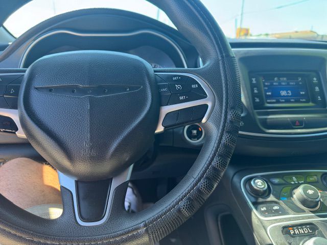 2015 CHRYSLER 200 LIMITED Grand Prairie TX