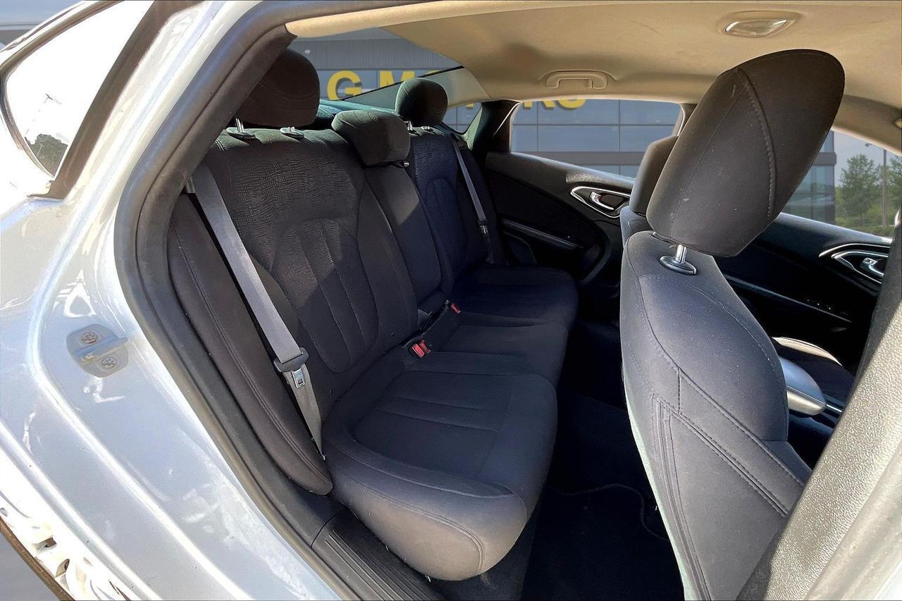 2015 CHRYSLER 200 LX Houston TX