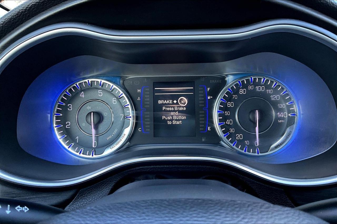 2015 CHRYSLER 200 LX Houston TX