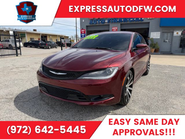 2015 Chrysler 200 S's photo