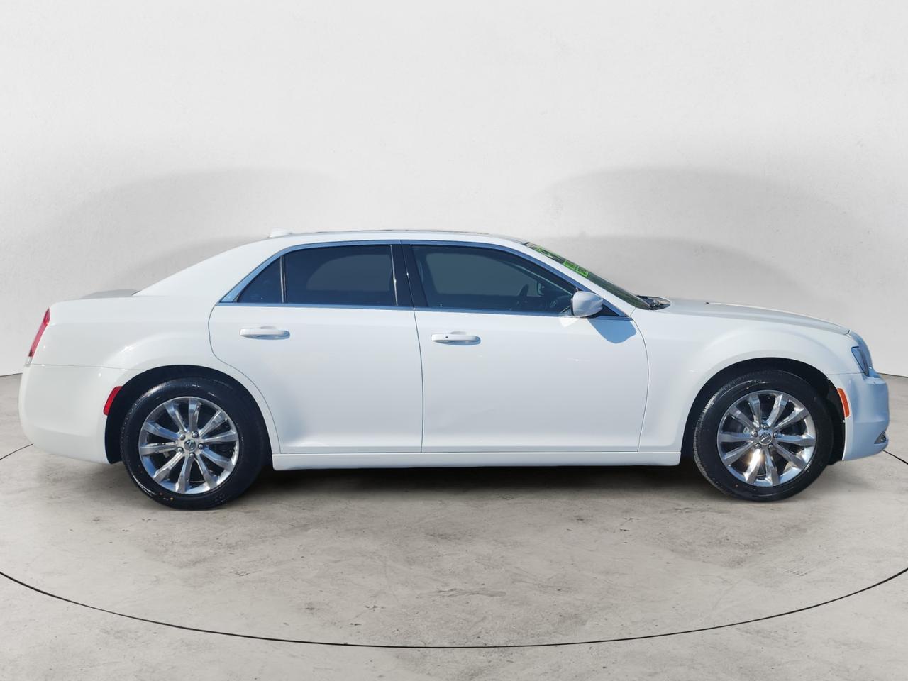 2015 CHRYSLER 300 LIMITED Limited Kansas City MO