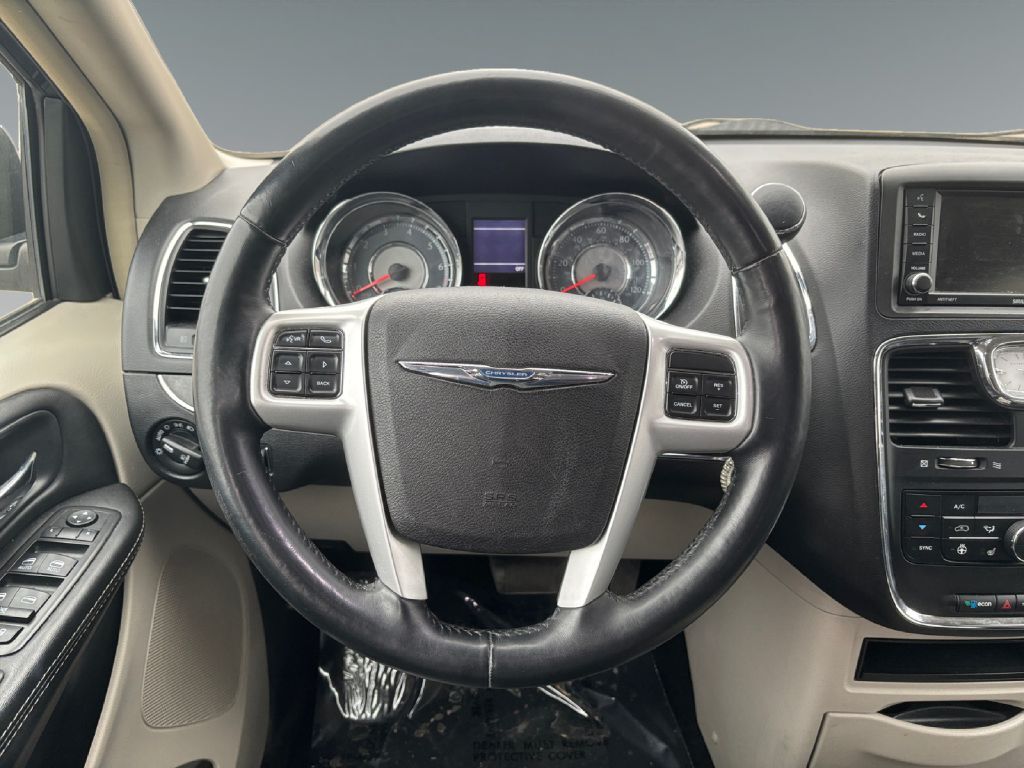 2015 CHRYSLER TOWN & COUNTRY TOURING L Toledo OH