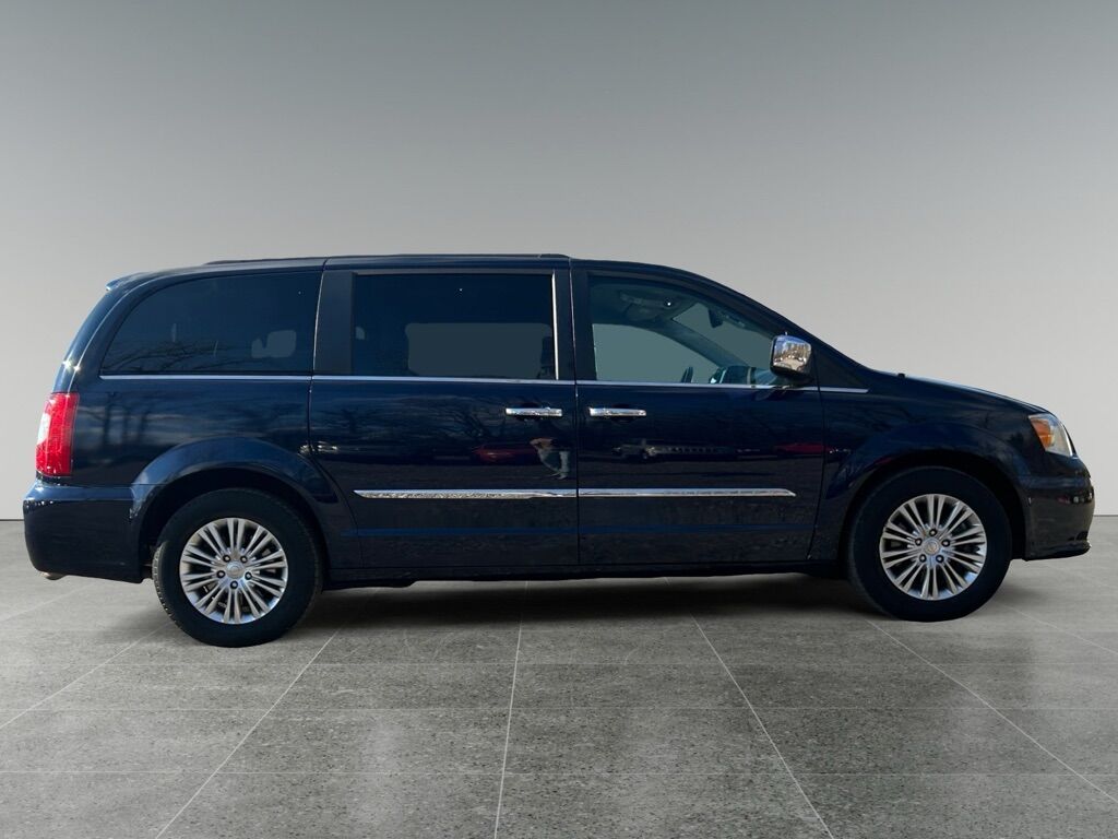 2015 CHRYSLER TOWN & COUNTRY TOURING L Toledo OH