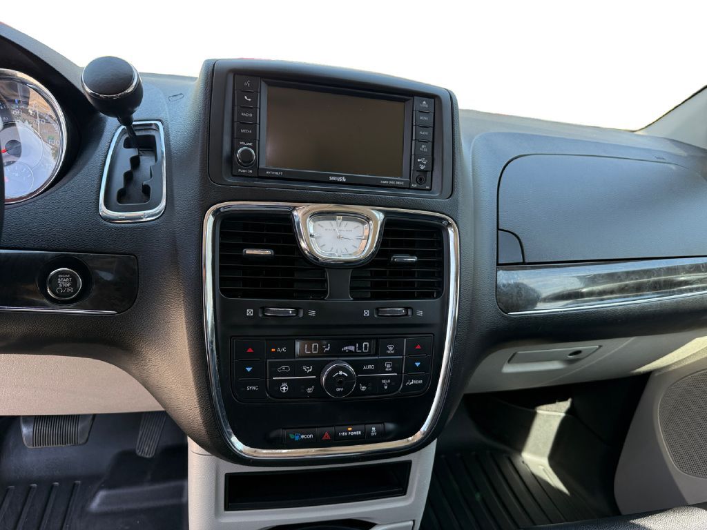 2015 CHRYSLER TOWN & COUNTRY TOURING L Toledo OH