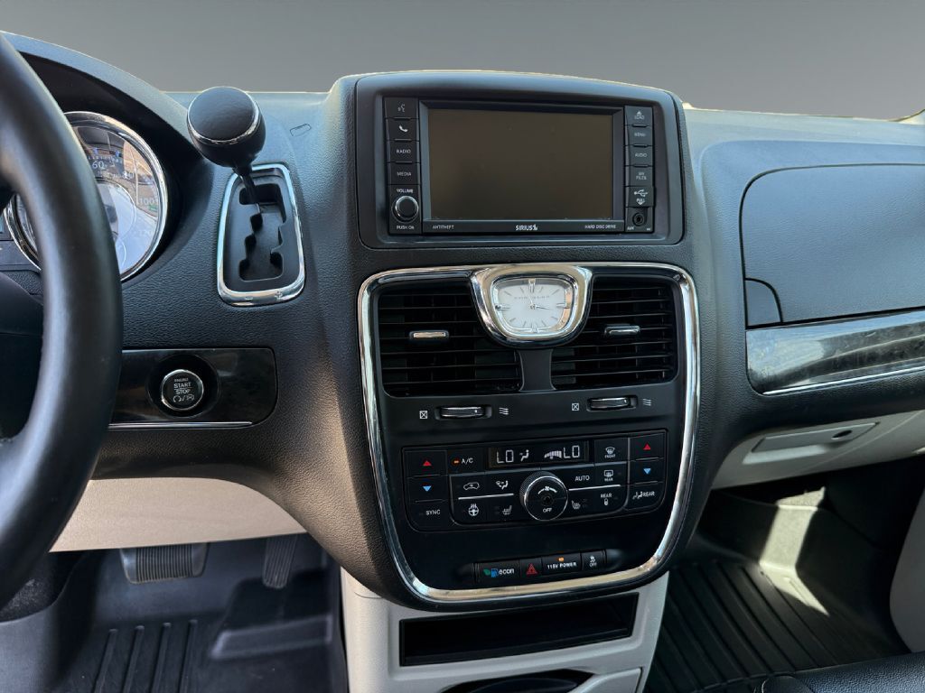 2015 CHRYSLER TOWN & COUNTRY TOURING L Toledo OH