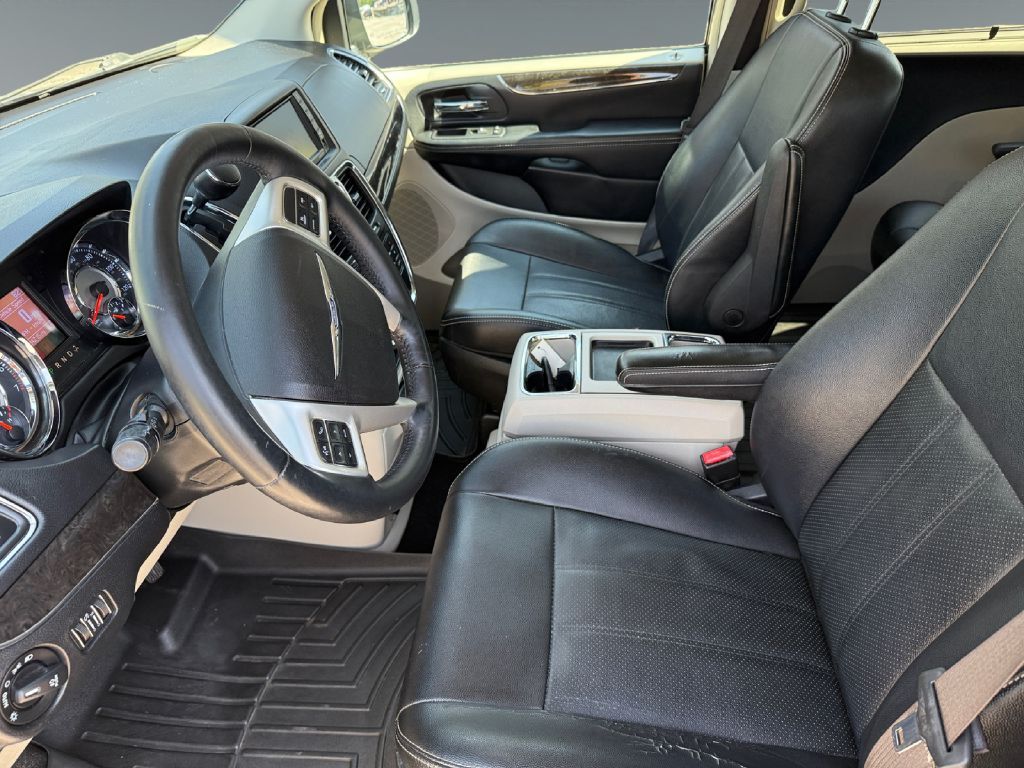 2015 CHRYSLER TOWN & COUNTRY TOURING L Toledo OH