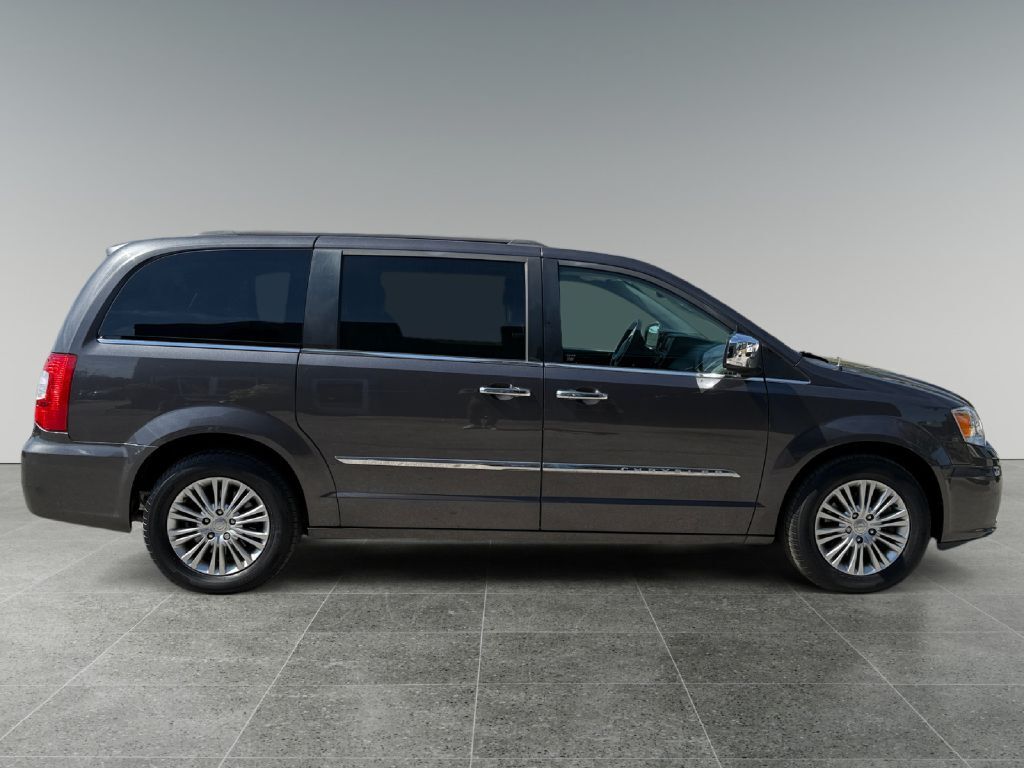 2015 CHRYSLER TOWN & COUNTRY TOURING L Toledo OH