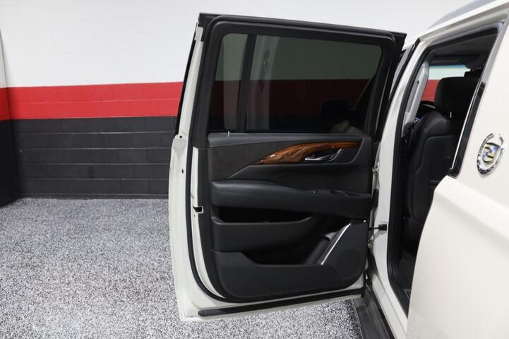 2015 Cadillac Escalade ESV Luxury 4WD 4dr SUV Chicago IL