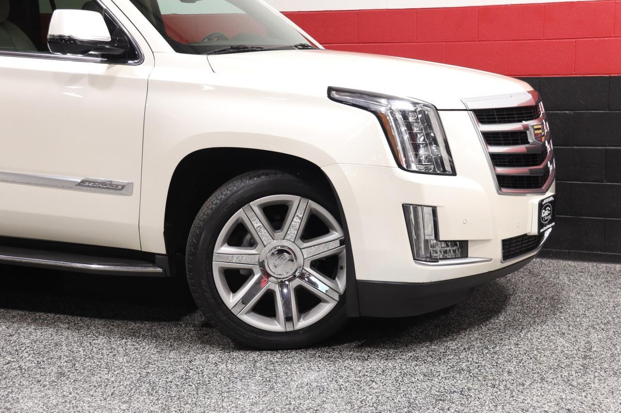 2015 Cadillac Escalade Luxury AWD 4r Suv