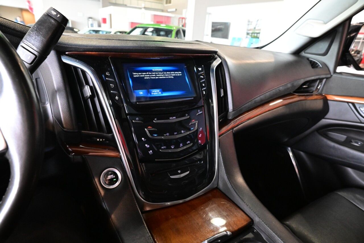 2015 Cadillac Escalade Luxury, Rear Entertainment Springfield NJ