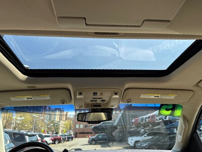 2015 Cadillac Escalade Premium 4WD w/ Premium Preferred Equipment Group Arlington VA