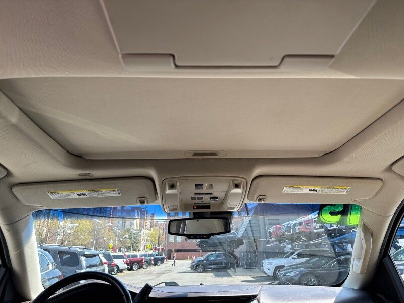 2015 Cadillac Escalade Premium 4WD w/ Premium Preferred Equipment Group Arlington VA