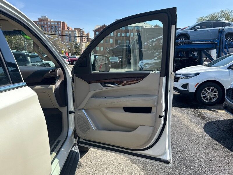 2015 Cadillac Escalade Premium 4WD w/ Premium Preferred Equipment Group Arlington VA