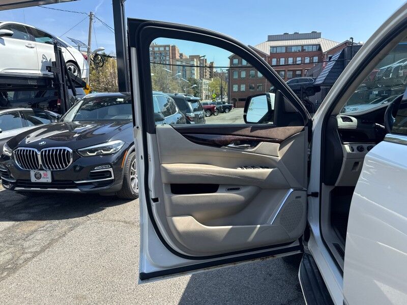 2015 Cadillac Escalade Premium 4WD w/ Premium Preferred Equipment Group Arlington VA